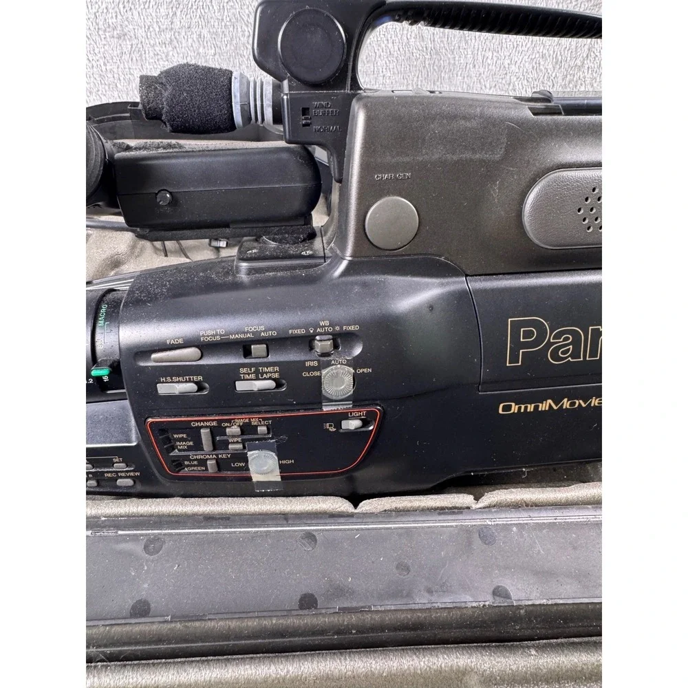 Panasonic OmniMovie VHS HQ Dual Camera System Camcorder PV-BP88 Batteries Case